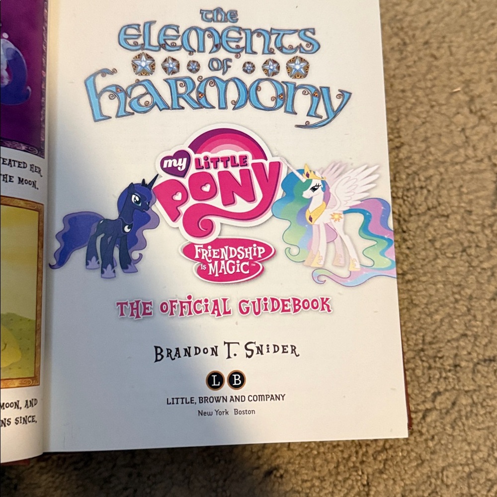 My Little Pony Decorative Book - “Elements of Harmony” Brandon T. Snider - Picture 5 of 6